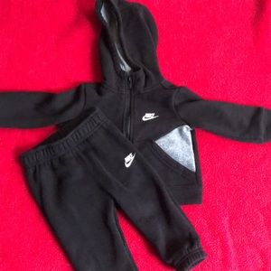 SOLD - Nike hoodie set